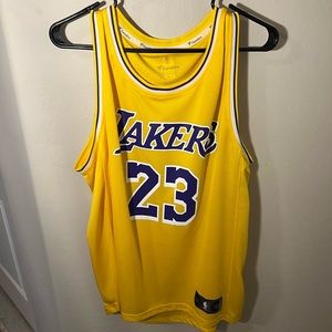 Lakers LeBron James jersey